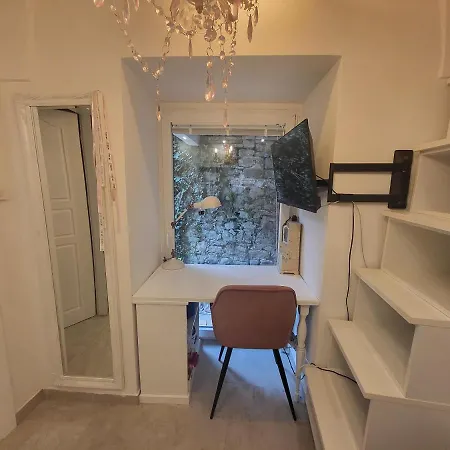 Vintage In The Centre Old Town