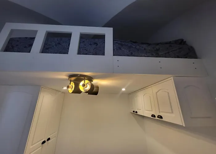 Vintage In The Centre Old Town